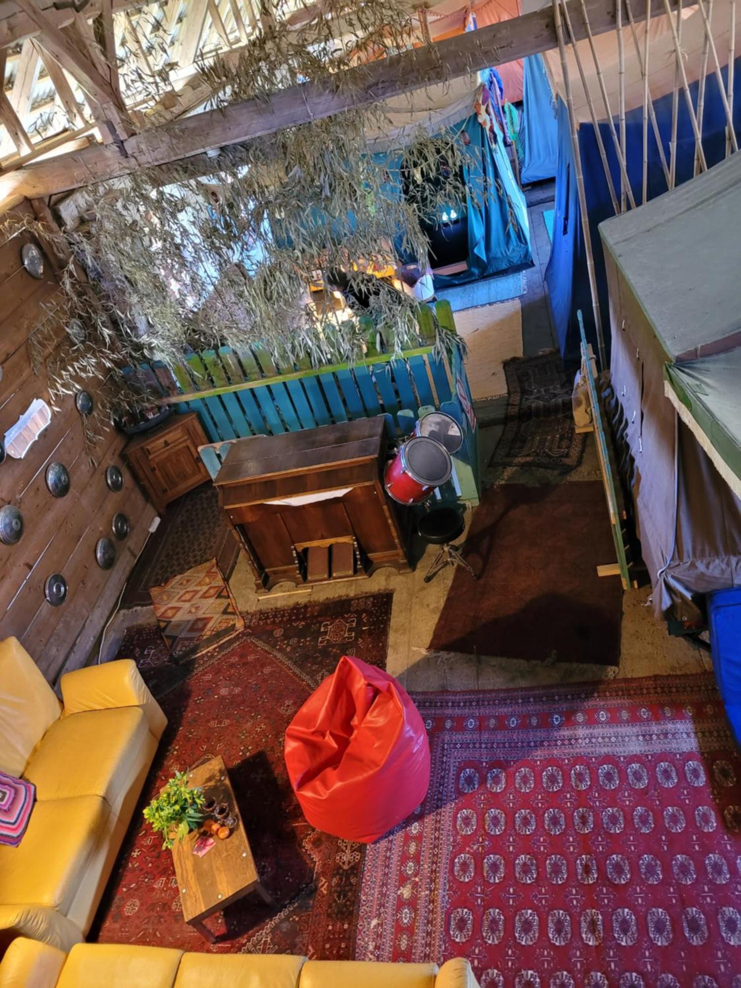 Nomads Glamp Hostel Блед Екстериор снимка