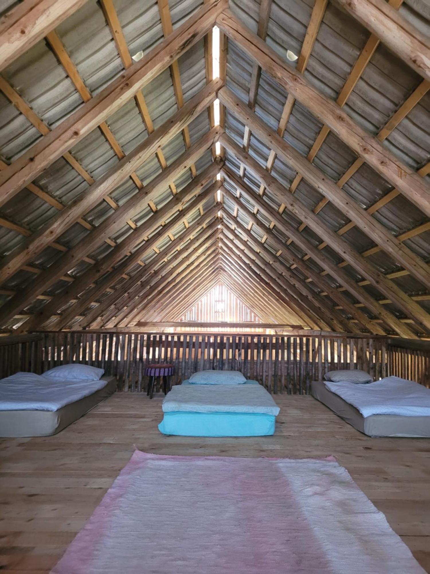 Nomads Glamp Hostel Блед Екстериор снимка