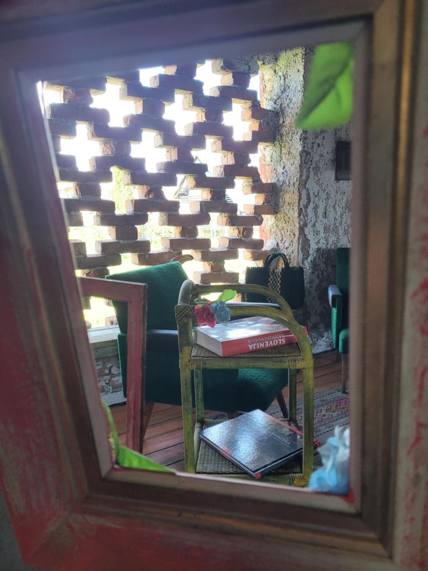 Nomads Glamp Hostel Блед Екстериор снимка