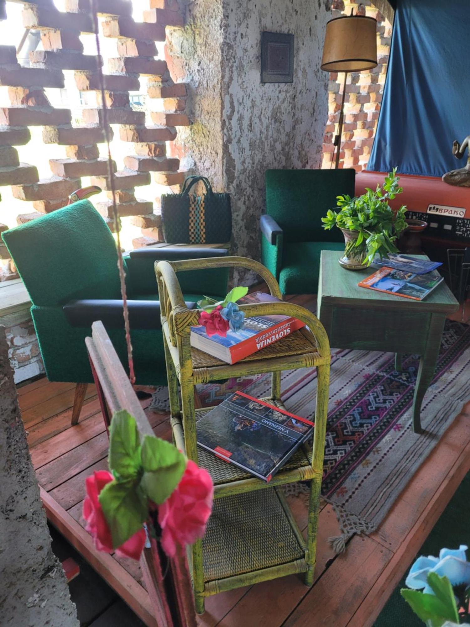 Nomads Glamp Hostel Блед Екстериор снимка