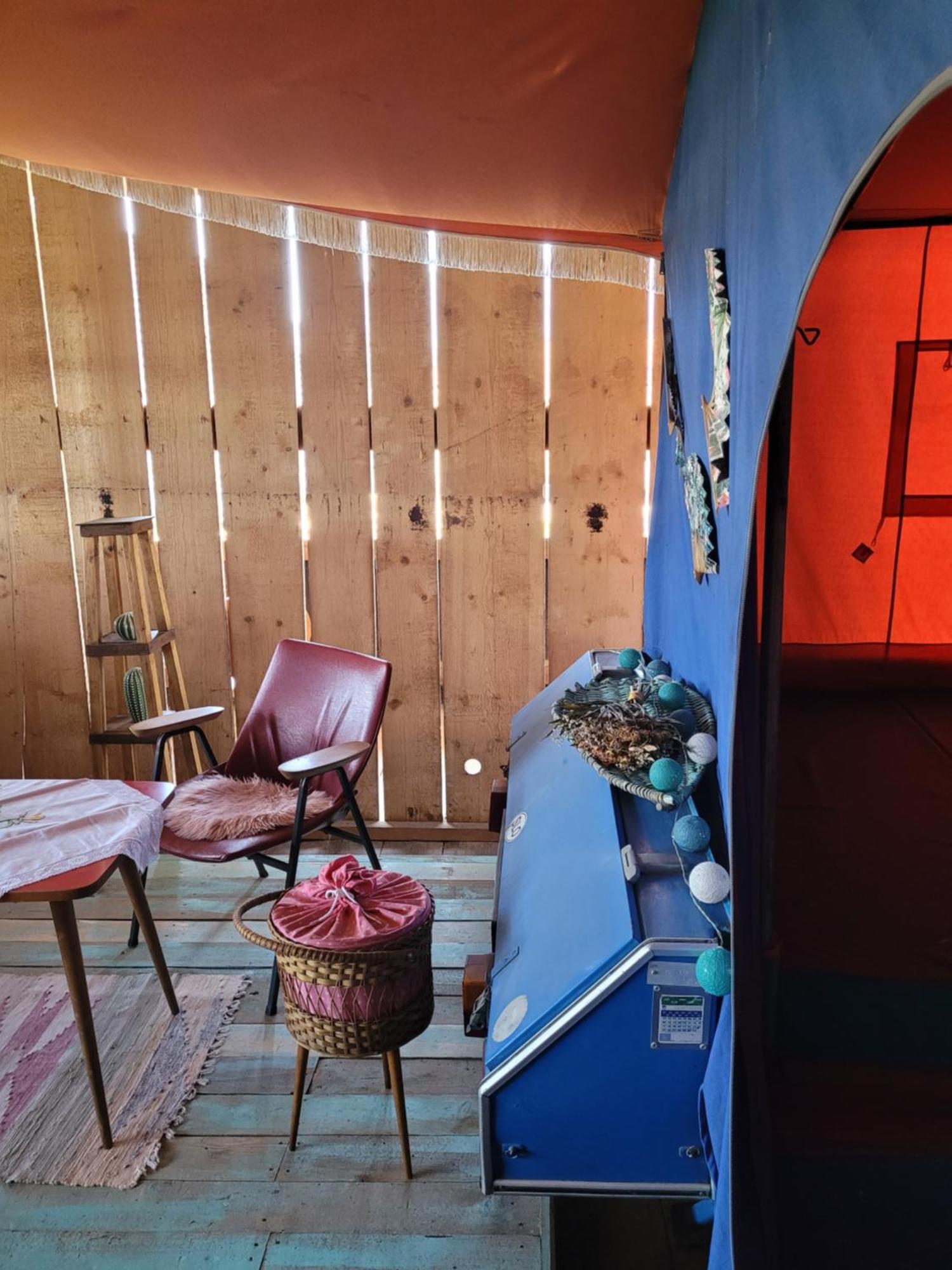 Nomads Glamp Hostel Блед Екстериор снимка