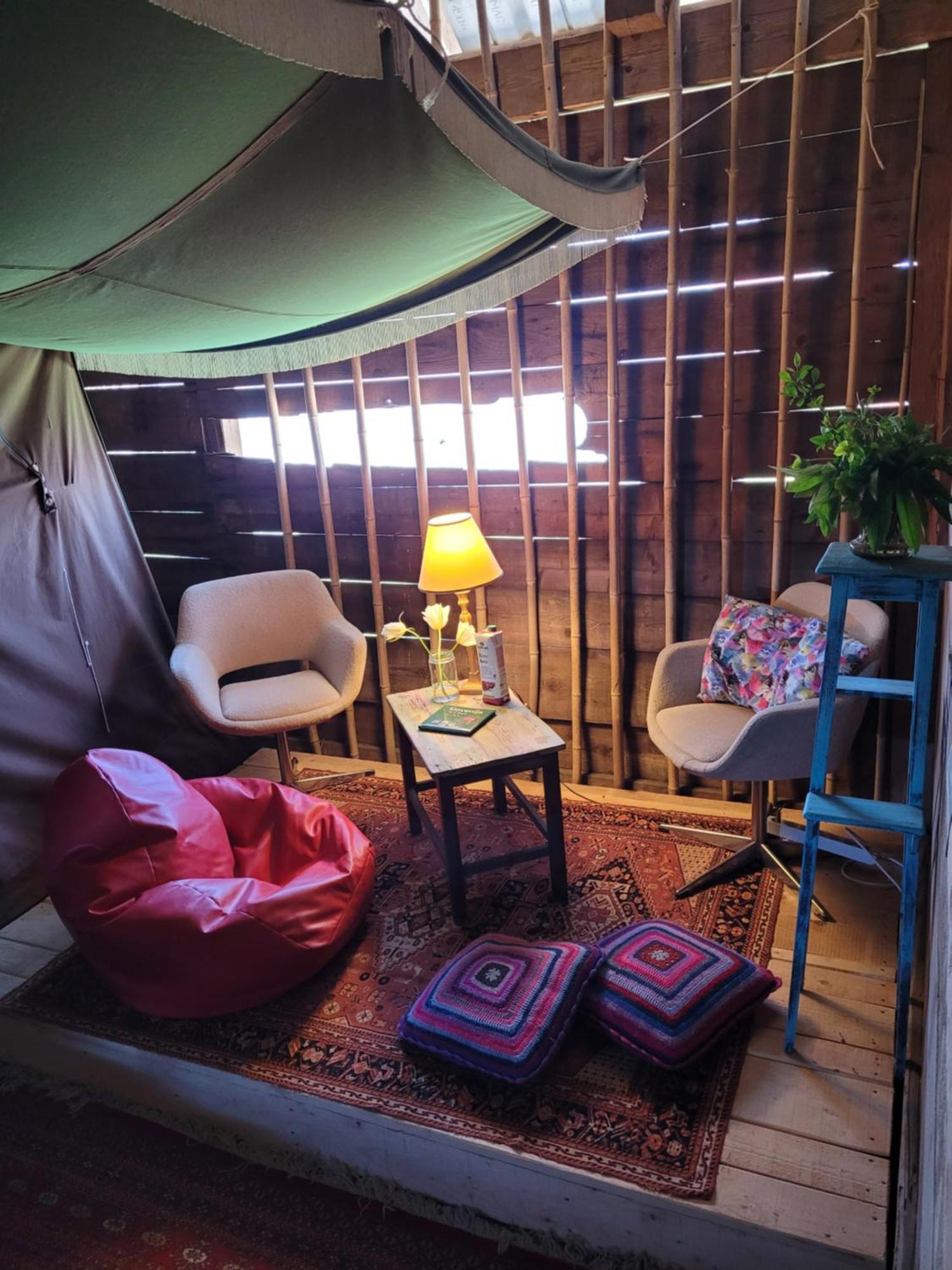 Nomads Glamp Hostel Блед Екстериор снимка